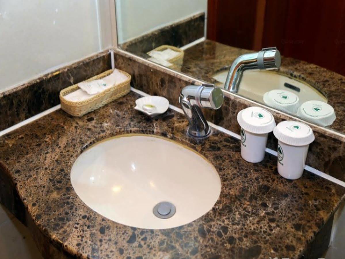 Greentree Inn Jiangsu Wuxi Hubin Business Street Business Hotel Luaran gambar